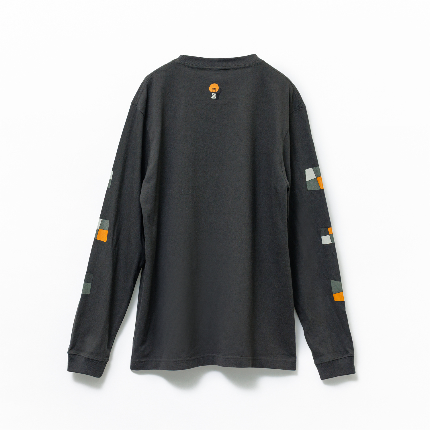 “knock, knock, knock” Long Sleeve Tee